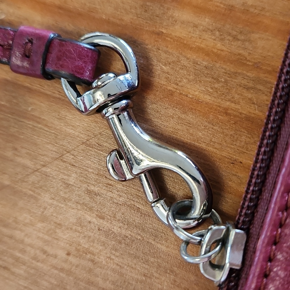 Coach wristlet maroon/burgundy color with tan liner - Picture 3 of 10